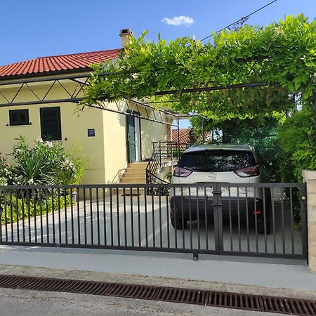 Studio Apartment Dramalj Exterior foto